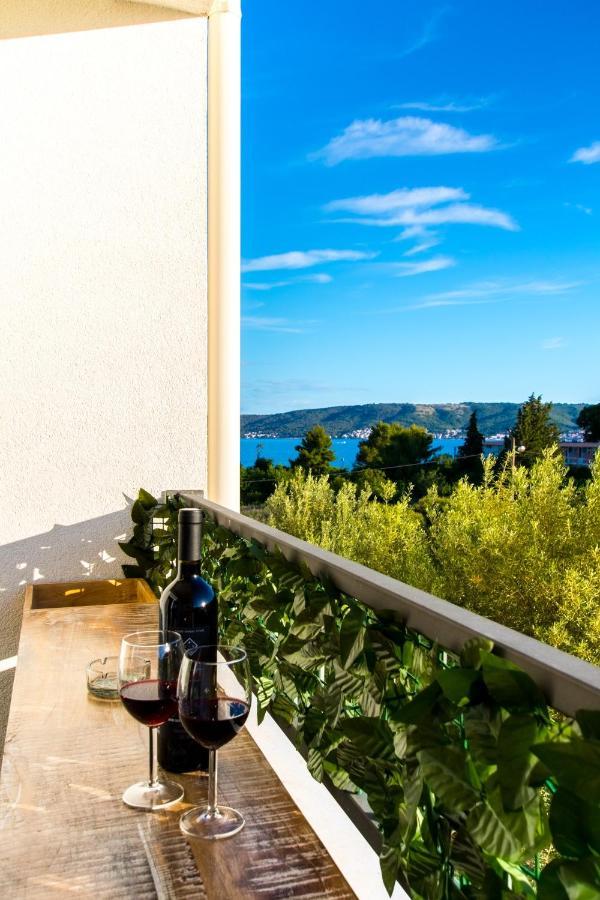 4 * Apartment Sunset Close To The Sea Kaštela Exteriör bild
